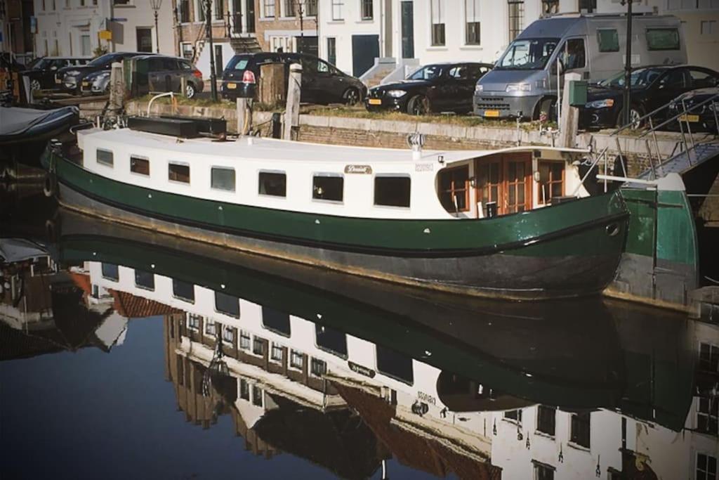 Botel Houseboat 'boat Boutique' Zwolle (Overijssel)